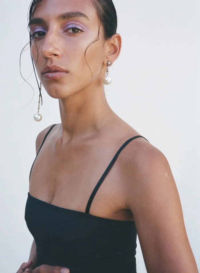 Asymmetric Pearl on chain steel