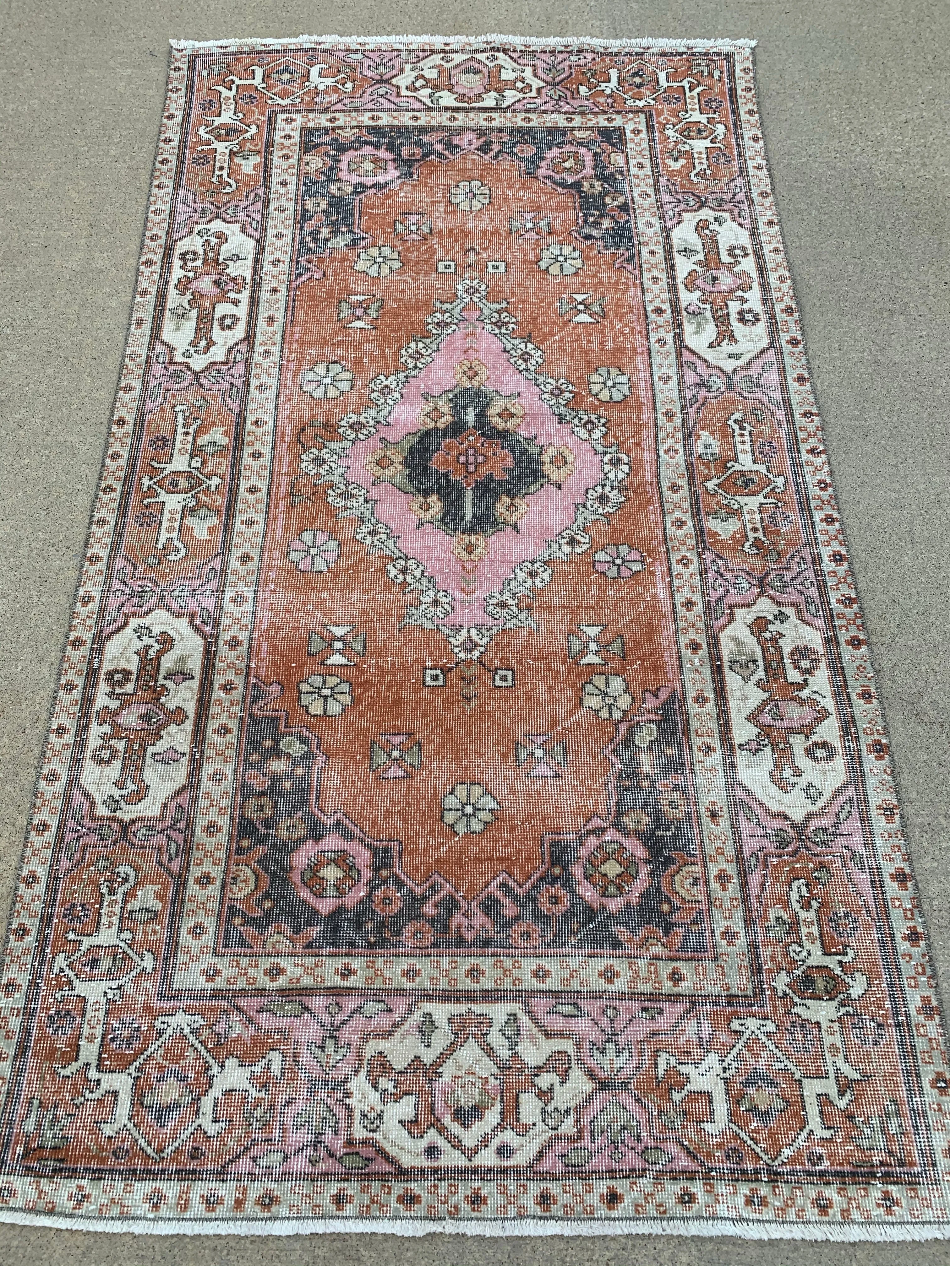 Elsie 4' x 7'4