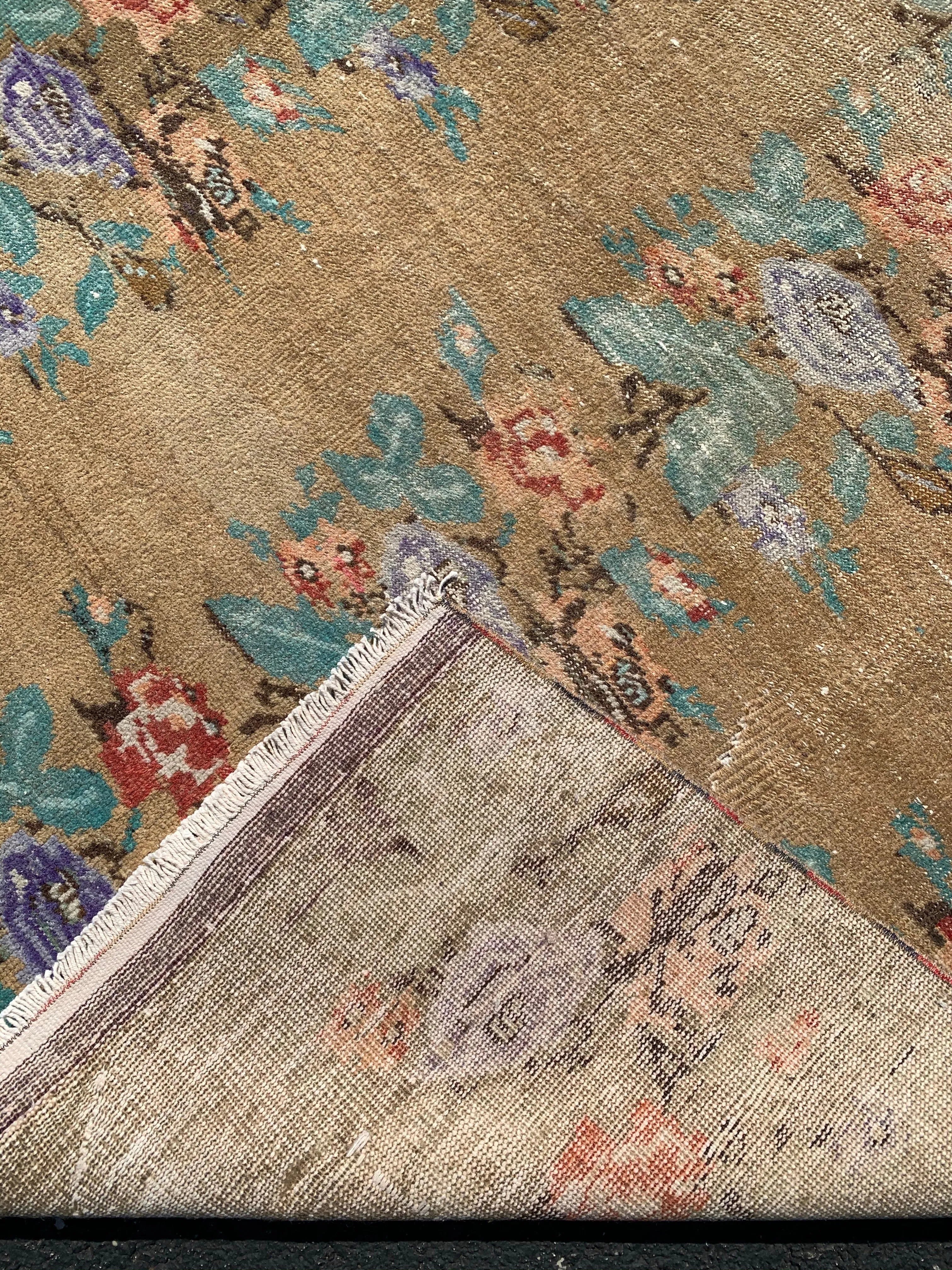 Flora 3'9.5 x 9'6