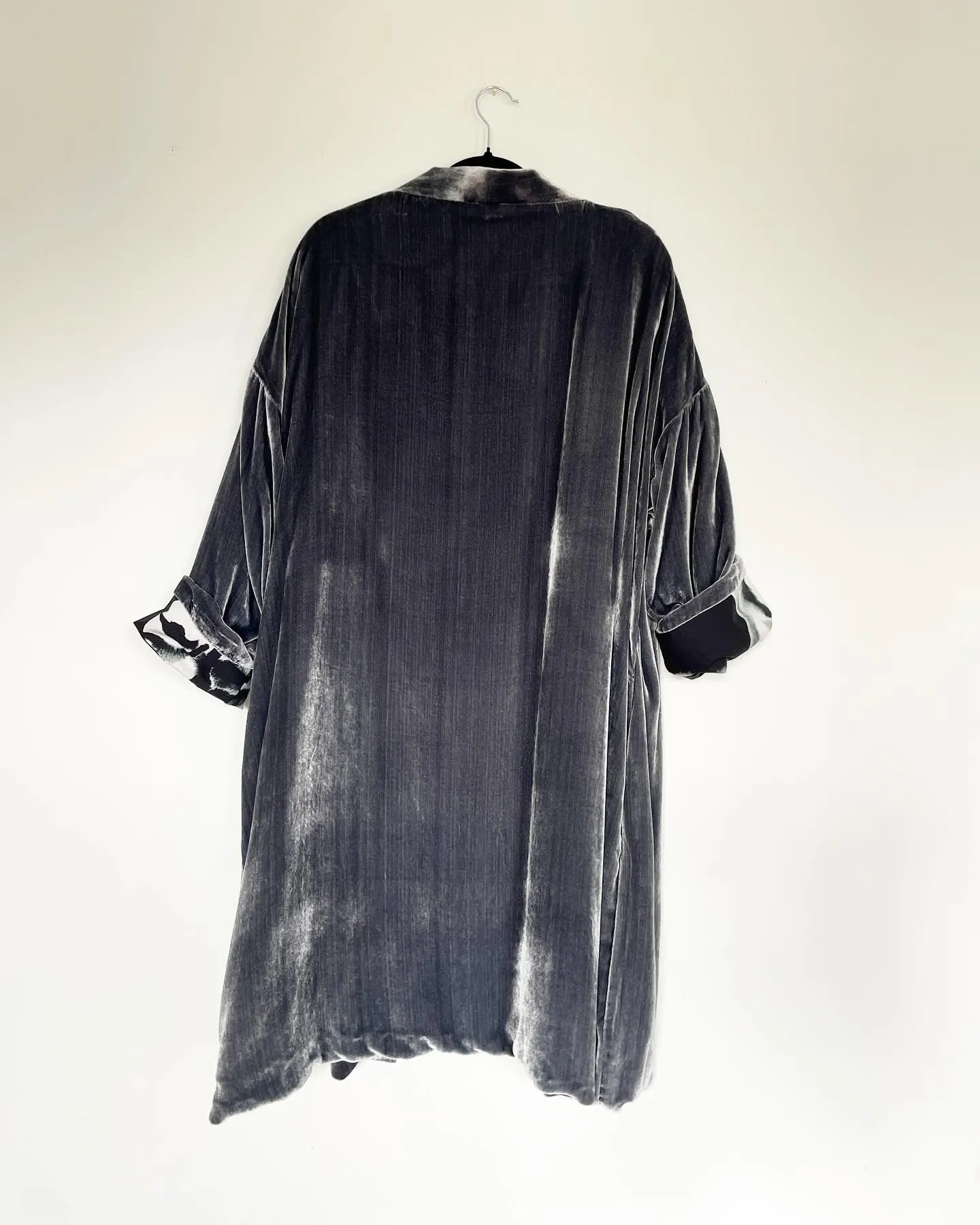 Grey Velvet Caftan with Eyes and Lips Artwork