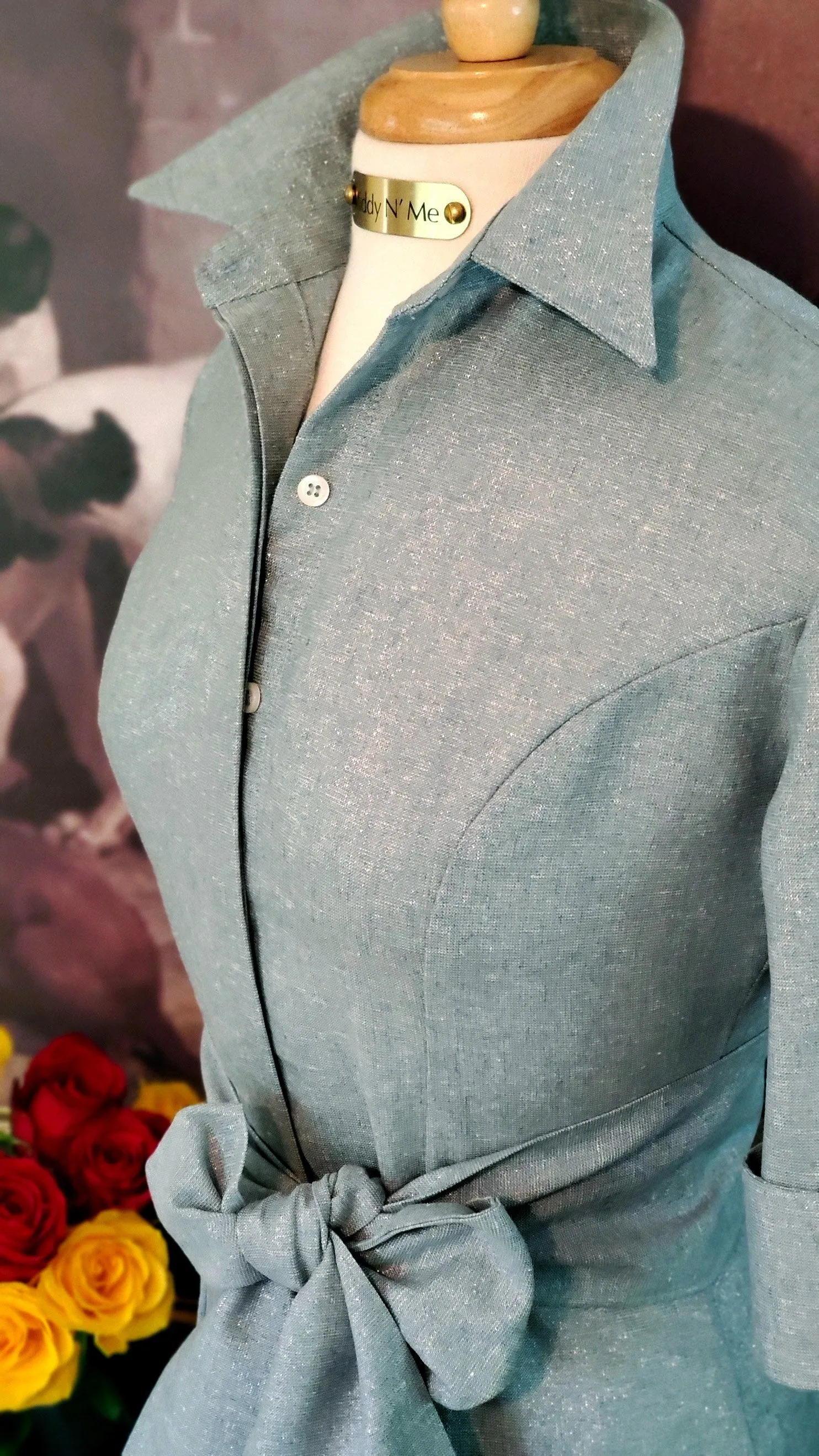 HOLIDAY SPARKLE  WITH SASH IN WEDGEWOOD