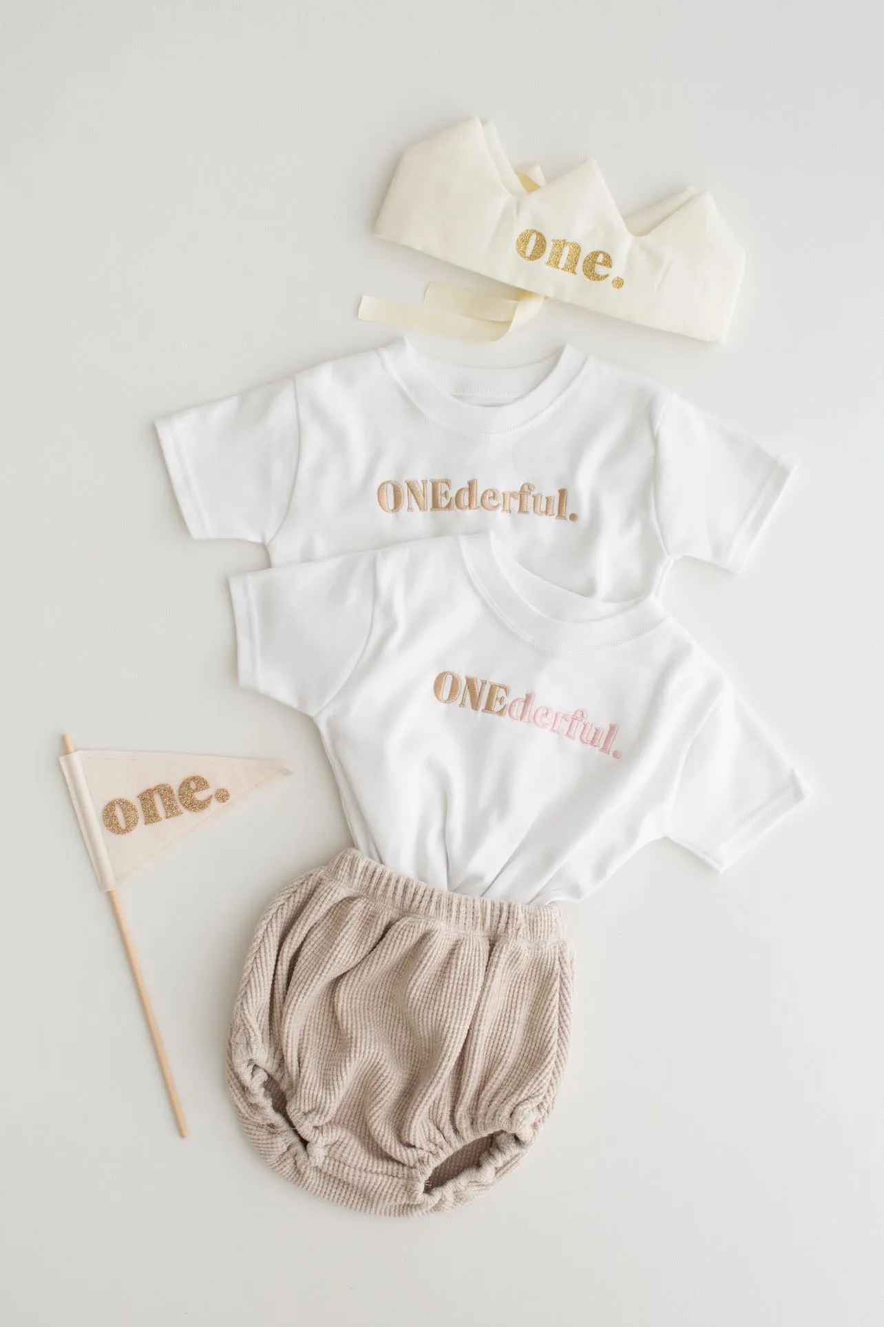 ONEderful classic Tshirt - Embroidered