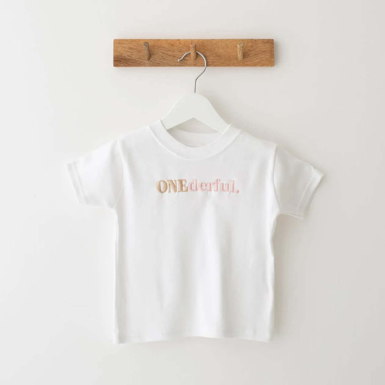 ONEderful classic Tshirt - Embroidered