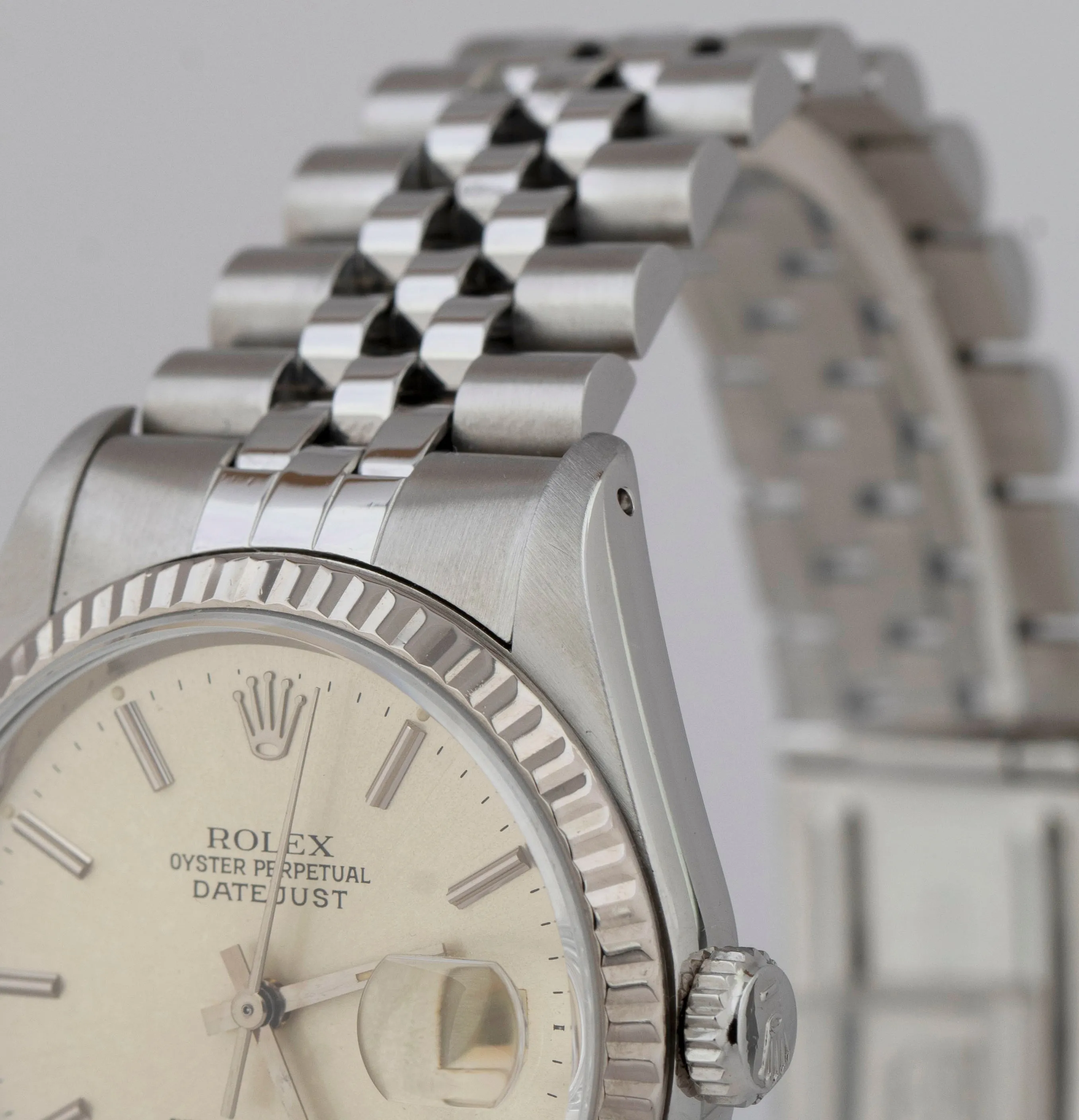 Rolex DateJust 36mm Stainless Steel Silver Jubilee Automatic Date Watch 16234