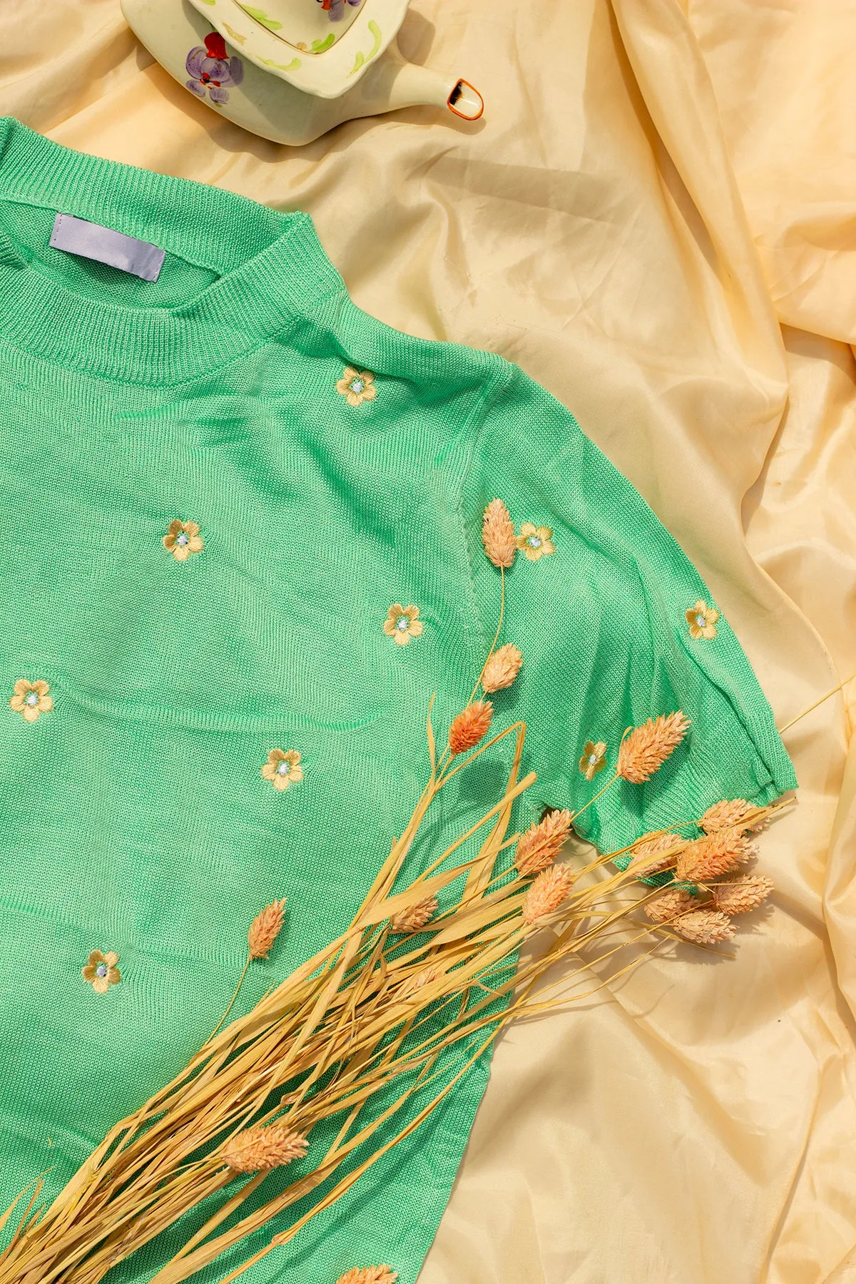 Short Sleeve Embroidered Detail Knit Top