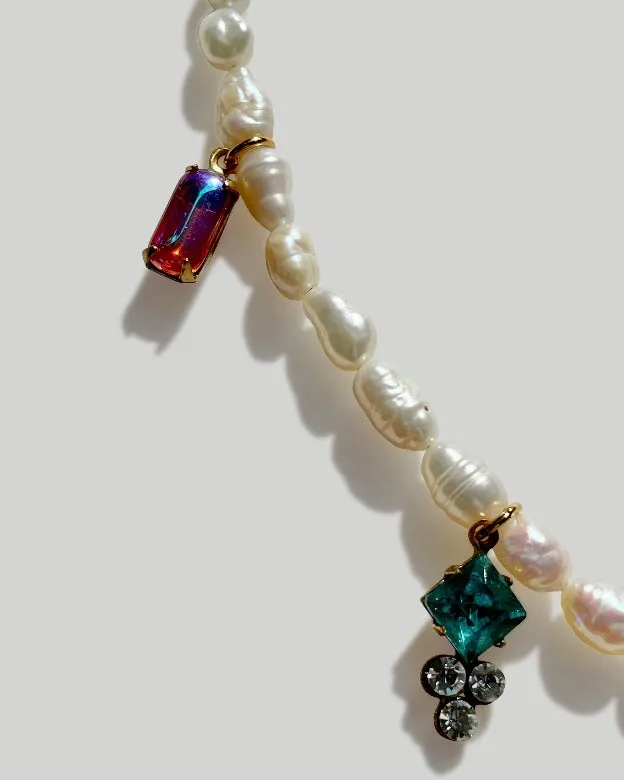 Vintage Pendant Pearl Necklace