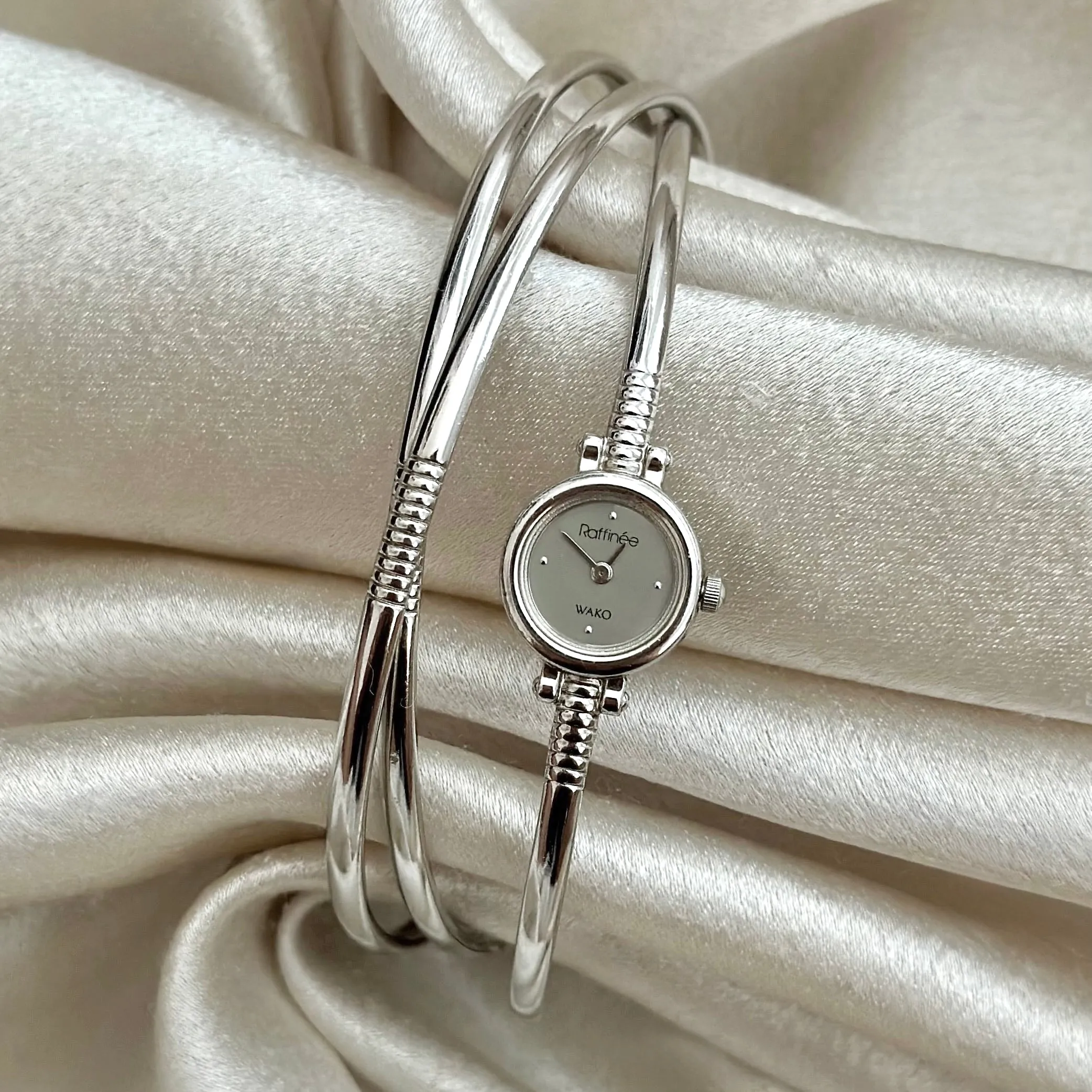 VINTAGE SILVER DAINTY BANGLE WATCH