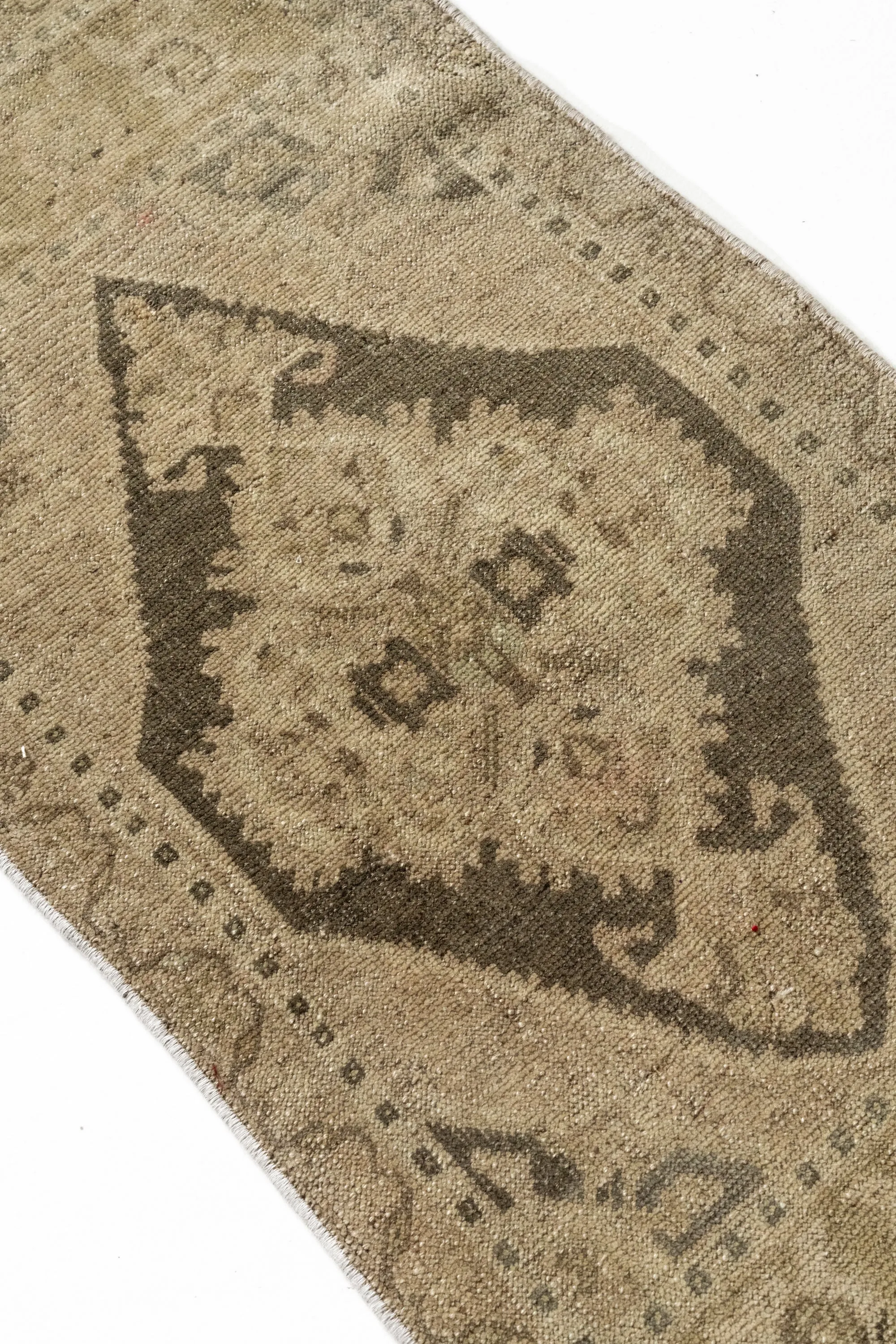 Vintage Turkish Mini Rug No. 712 | 1'8 x 3'5