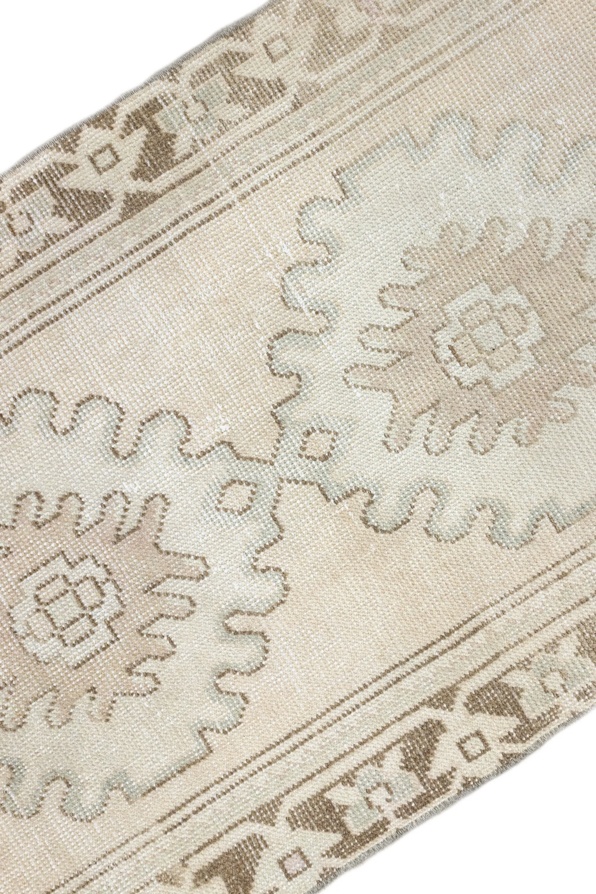 Vintage Turkish Oushak Runner Rug No. 327 | 2'6 X 9'6