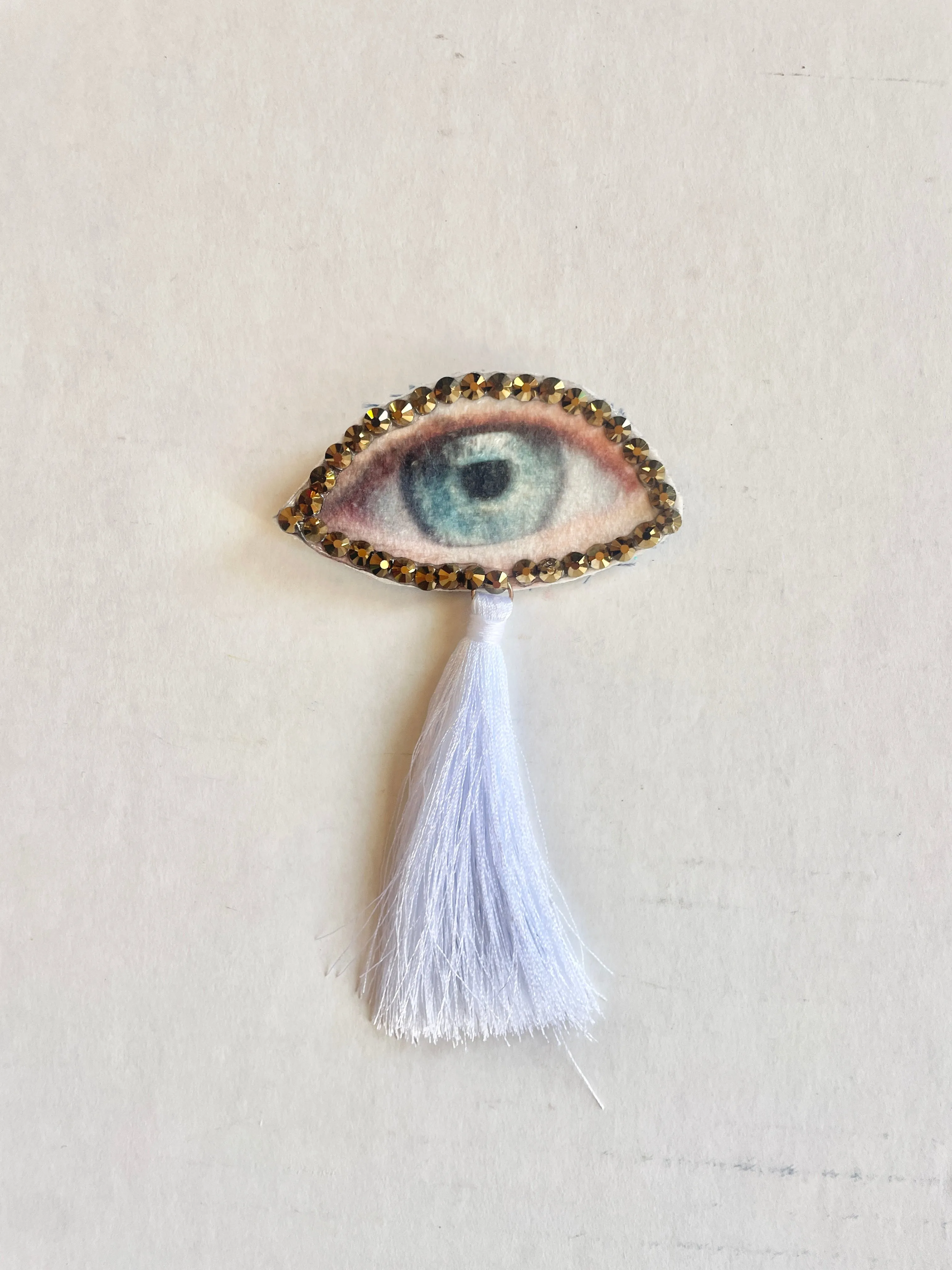 WhiteTassel Eye Brooch/Ornament